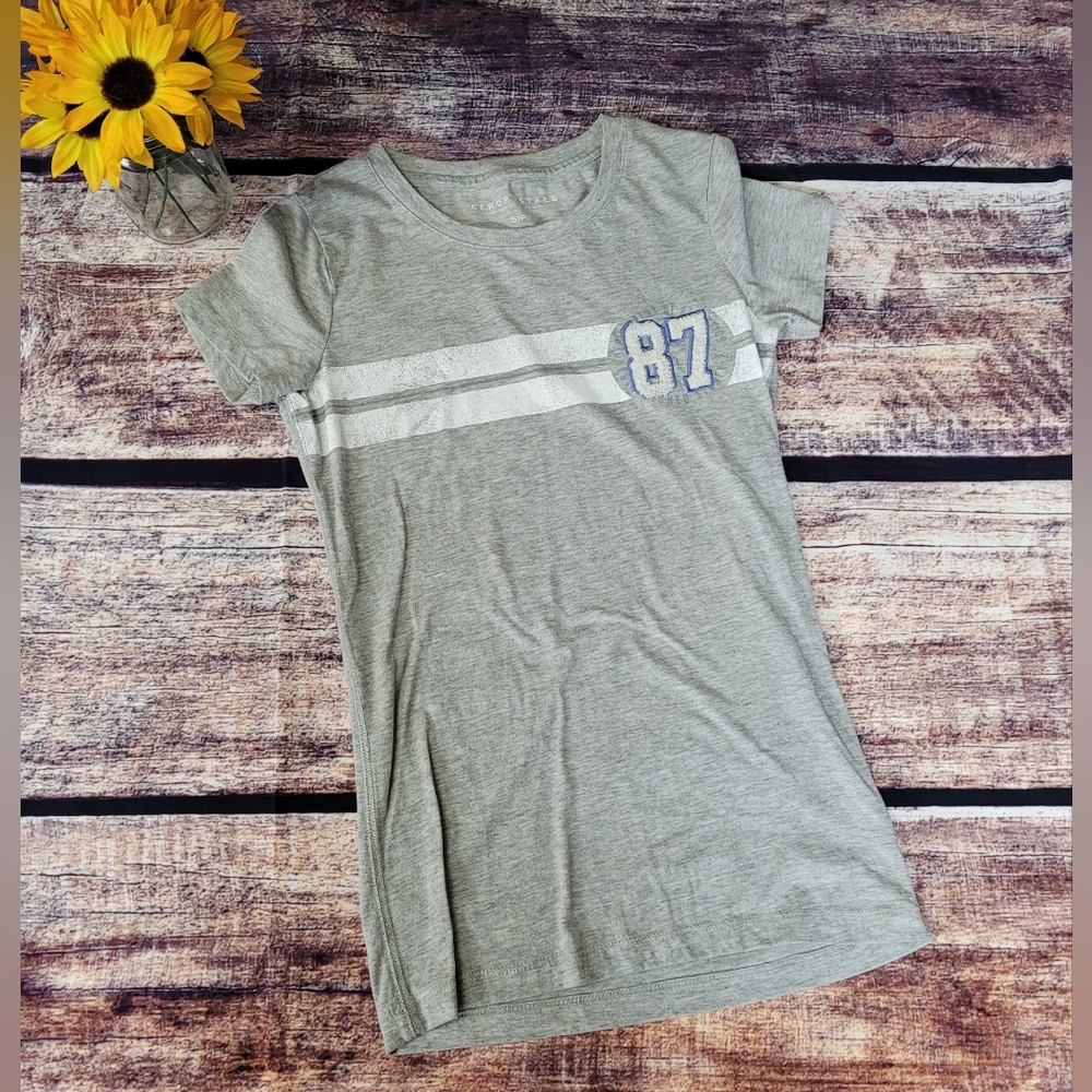 AEROPOSTALE TEE SIZE SMALL